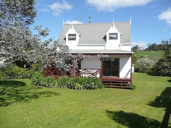 Cute Cottage - Cooks Beach Bach エクステリア 写真